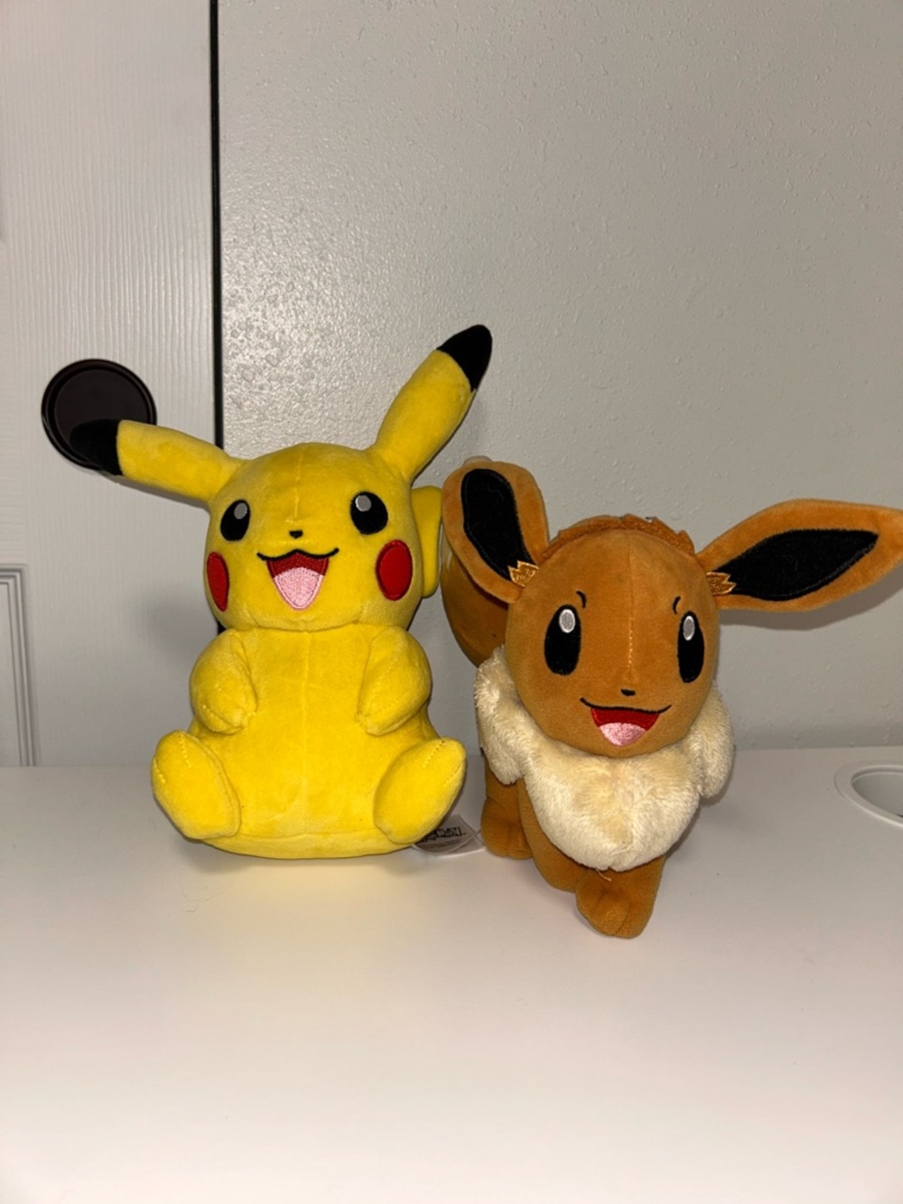 Pokemon Pikachu Yellow & Eevee Brown Plush Set